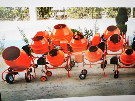 セリウムの証明書の小型トラックミキサ機械ロール ガスエンジンのコンクリートミキサー車