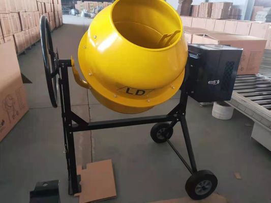 オレンジ小型電気トラックミキサISO 9000の150lコンクリートミキサー車