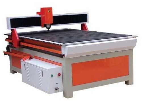 2200W木工業CNCのルーターの高いオートメーションCNCの木製のルーターのテーブル