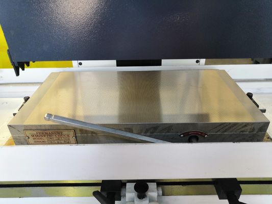 CNCの粉砕機の表面粉砕の旋盤