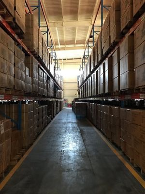携帯用電気用具のコードレス送風機