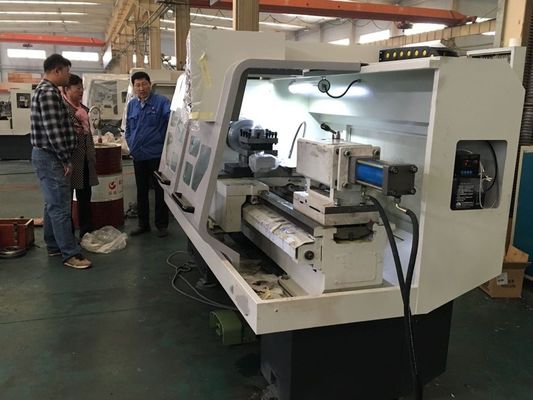 平床式トレーラー400mm CNCの金属の回転旋盤横のISO 9001 Hardway